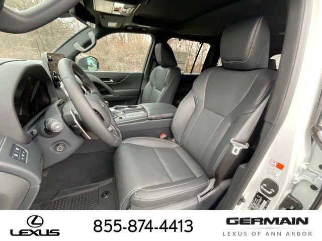 New 2026 Lexus LX 600 4WD w/ Premium Package image 11