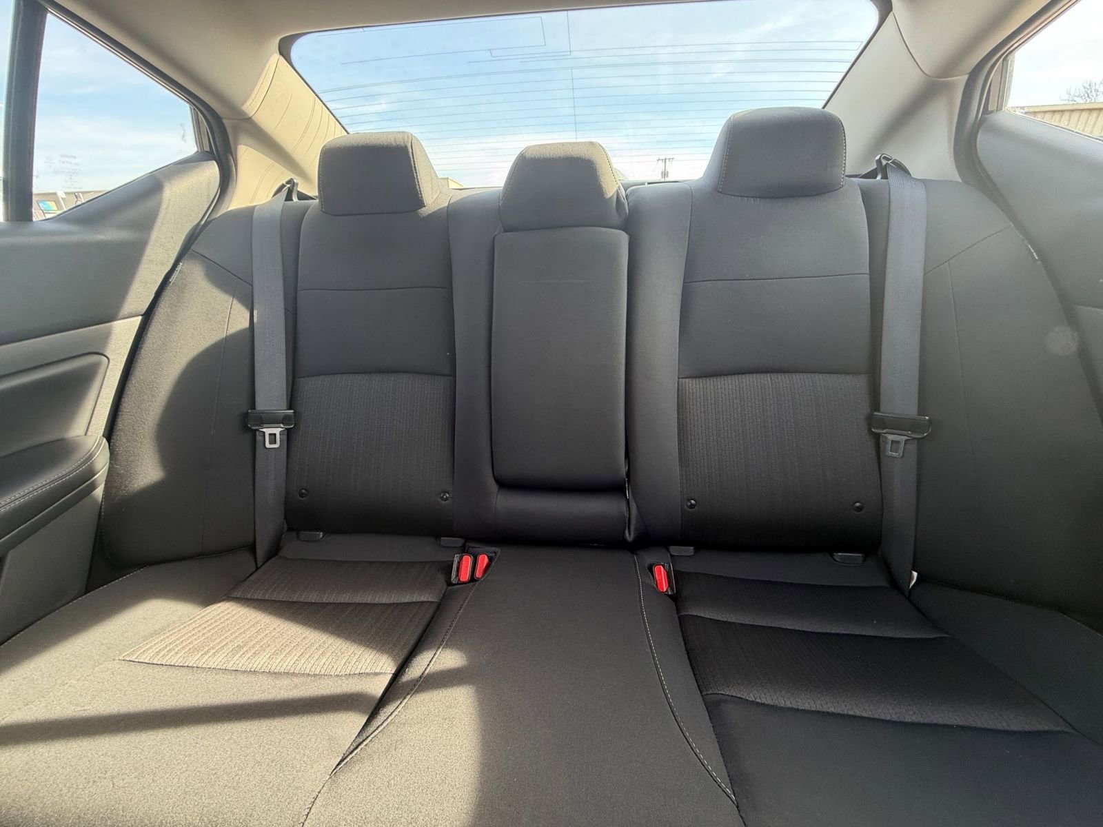 Used 2025 Nissan Altima 2.5 SV image 37