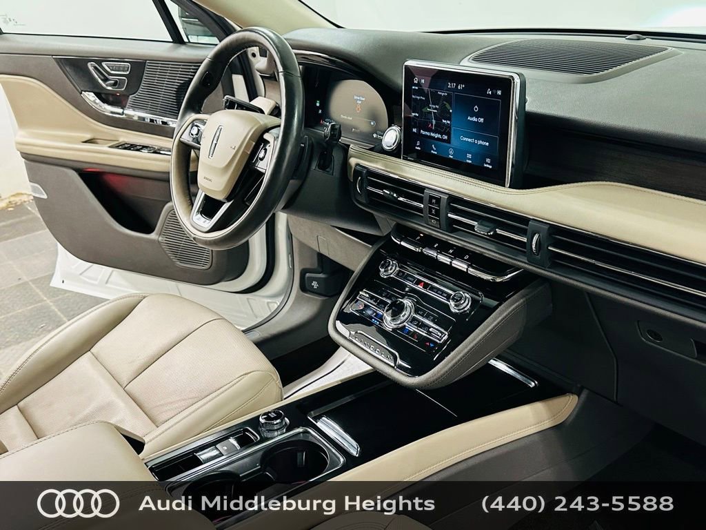 Used 2022 Lincoln Corsair Reserve w/ Equipment Group 201A AWD/4WD image 9