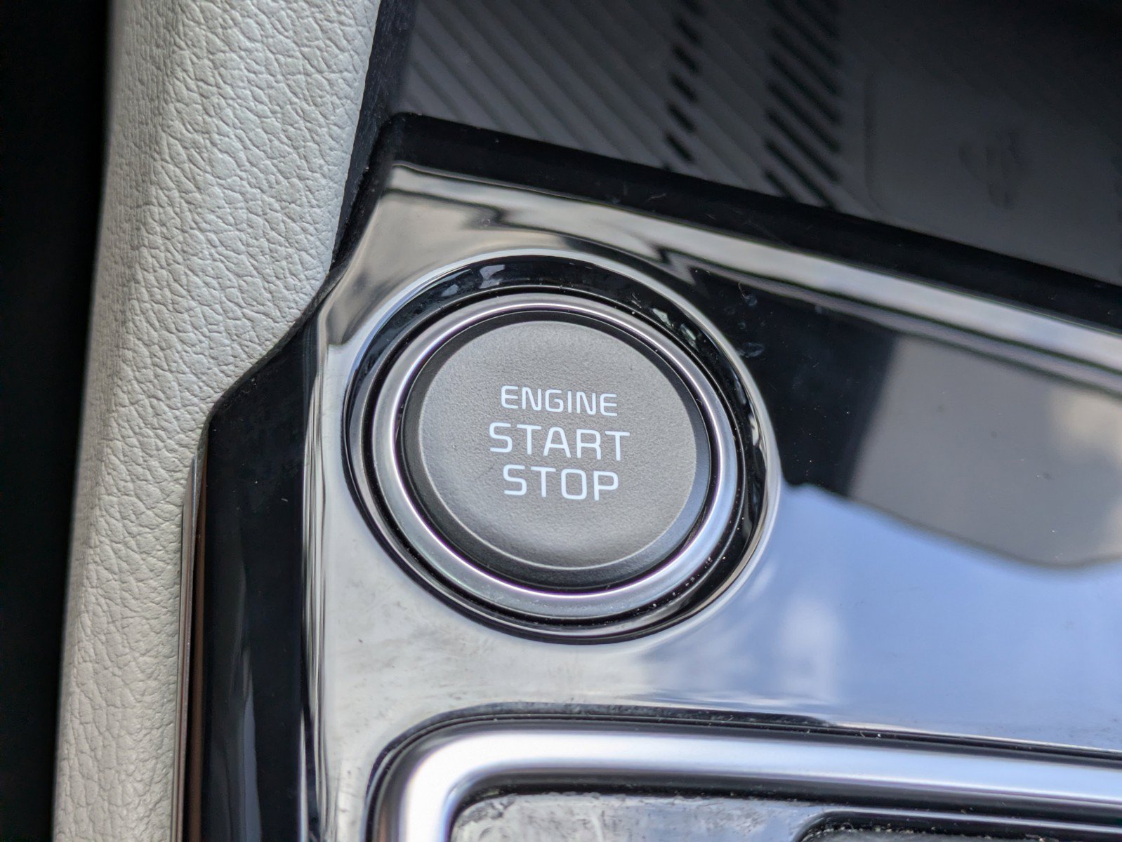 Certified 2023 Kia Sportage EX FWD image 28