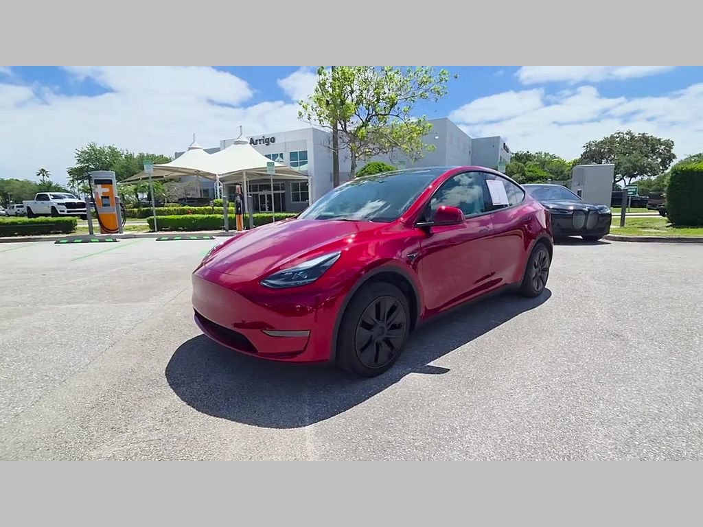 Used 2024 Tesla Model Y Long Range image 49