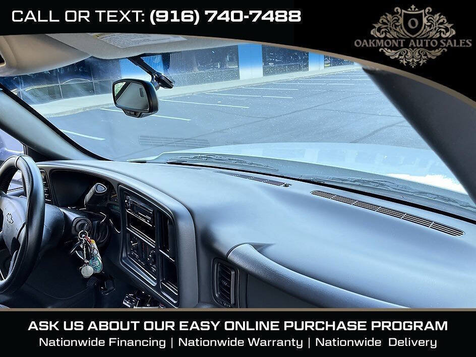 Used 2006 Chevrolet Silverado 3500 LT w/ Heavy-Duty Power Package AWD/4WD image 13