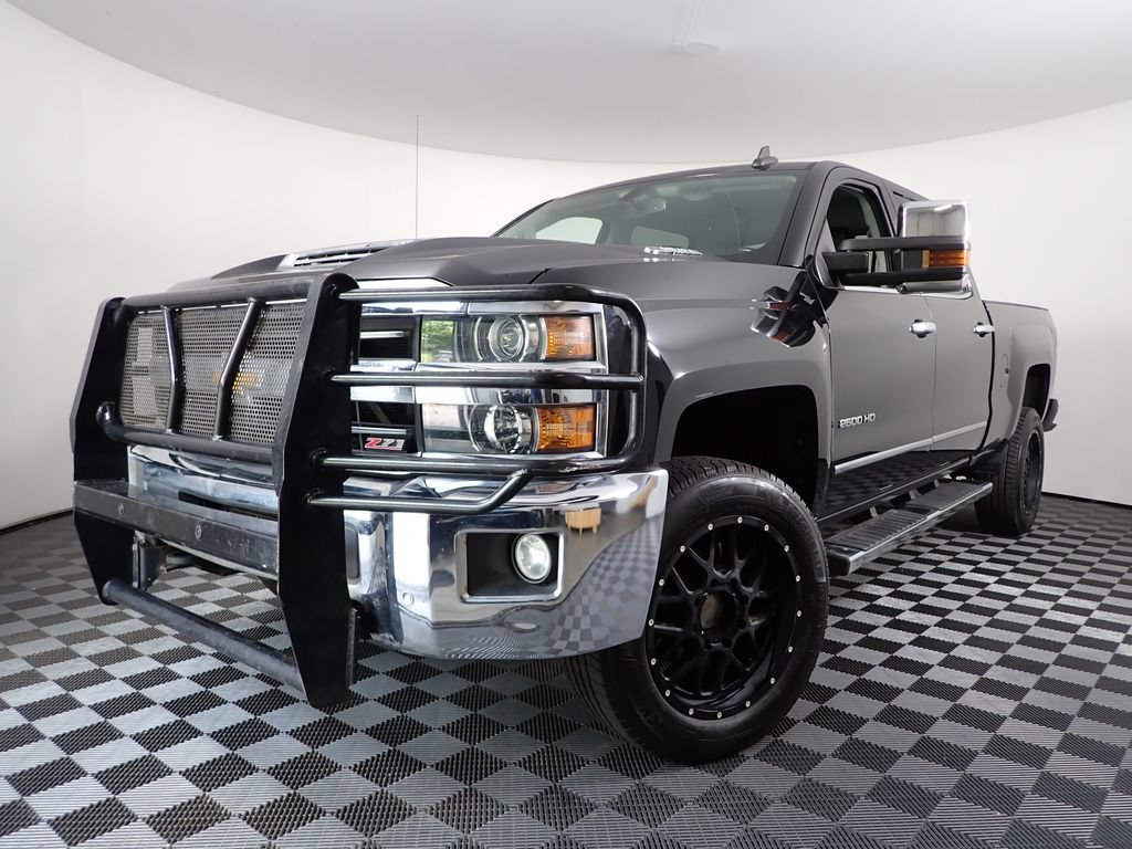 Used 2019 Chevrolet Silverado 2500 LTZ w/ Duramax Plus Package AWD/4WD image 2