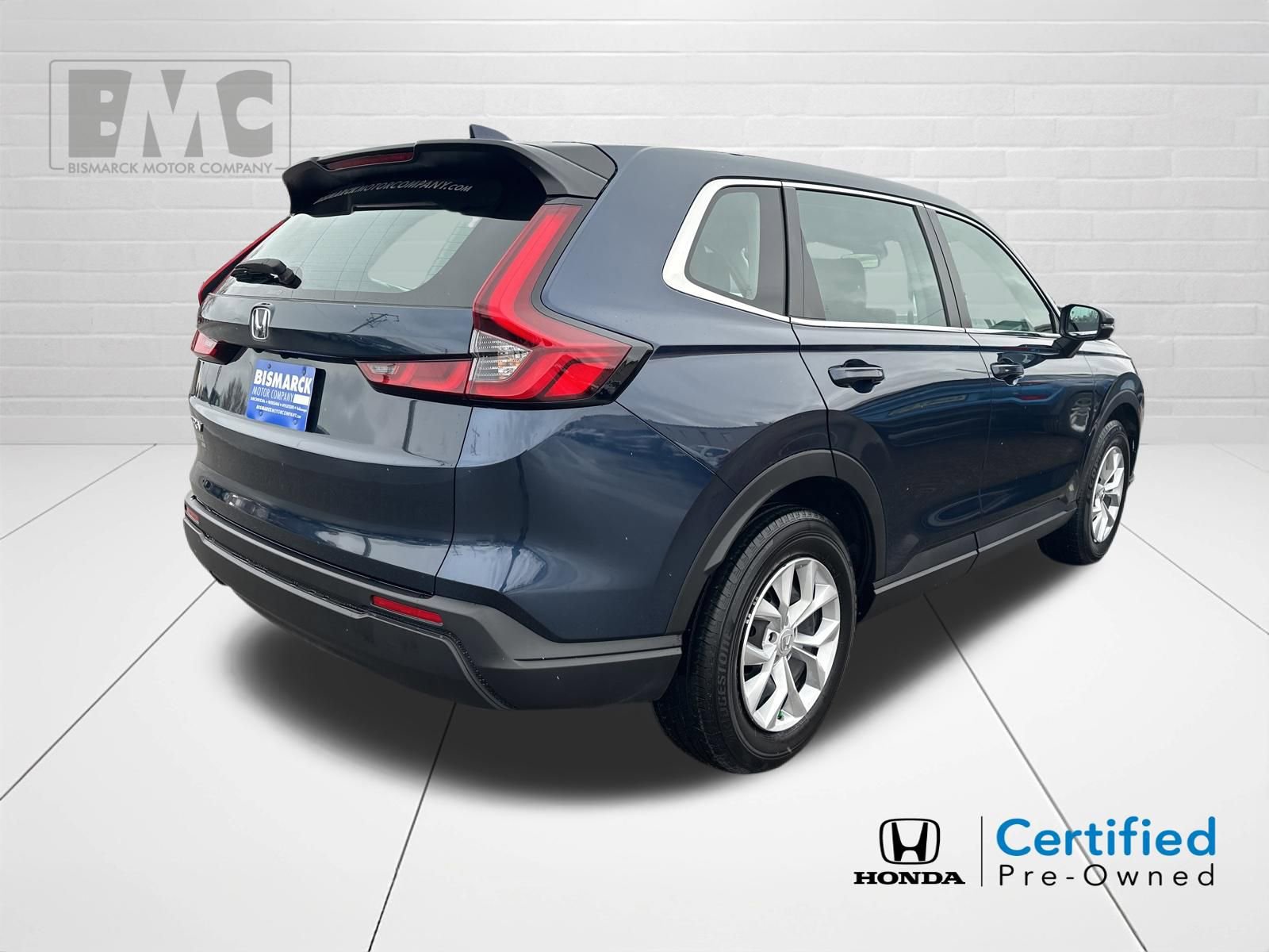 Used 2023 Honda CR-V LX image 3
