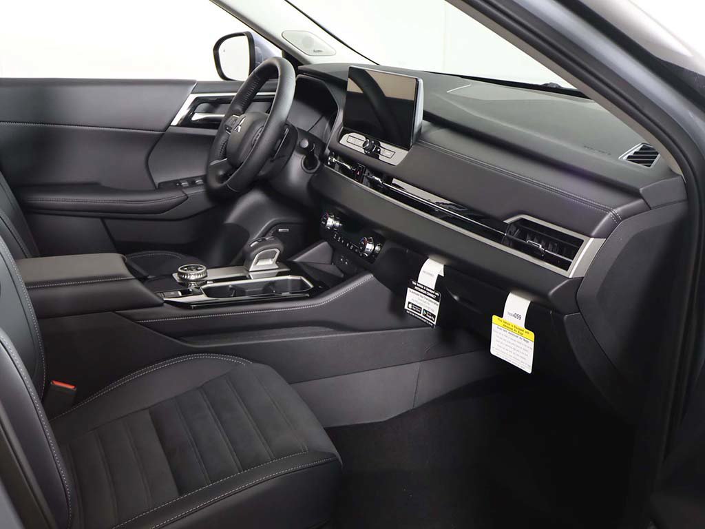 New 2026 Mitsubishi Outlander SE FWD image 26