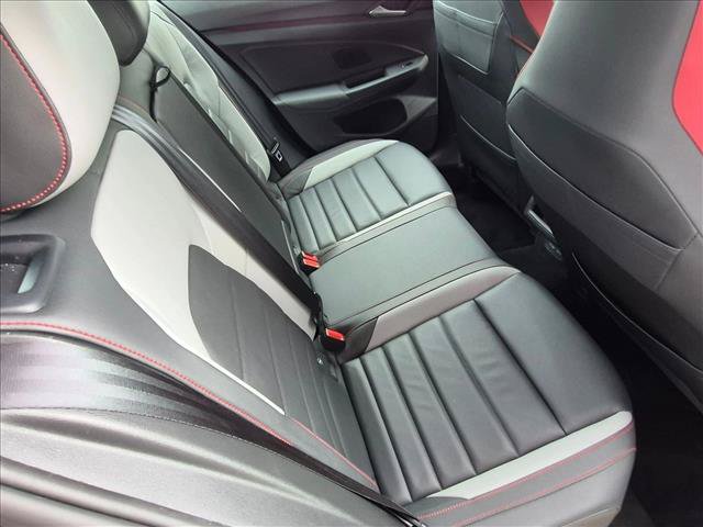 Used 2022 Volkswagen GTI SE FWD image 21