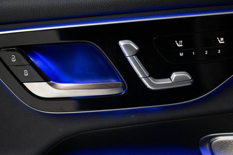 Certified 2026 Mercedes-Benz GLC 300 image 17