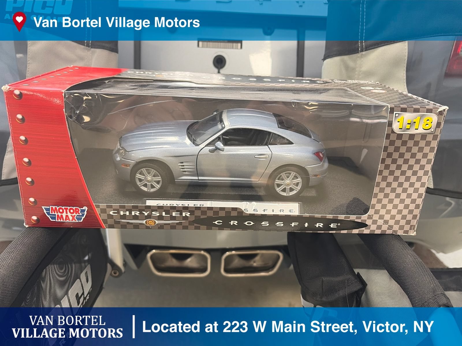 Used 2004 Chrysler Crossfire Coupe RWD image 4