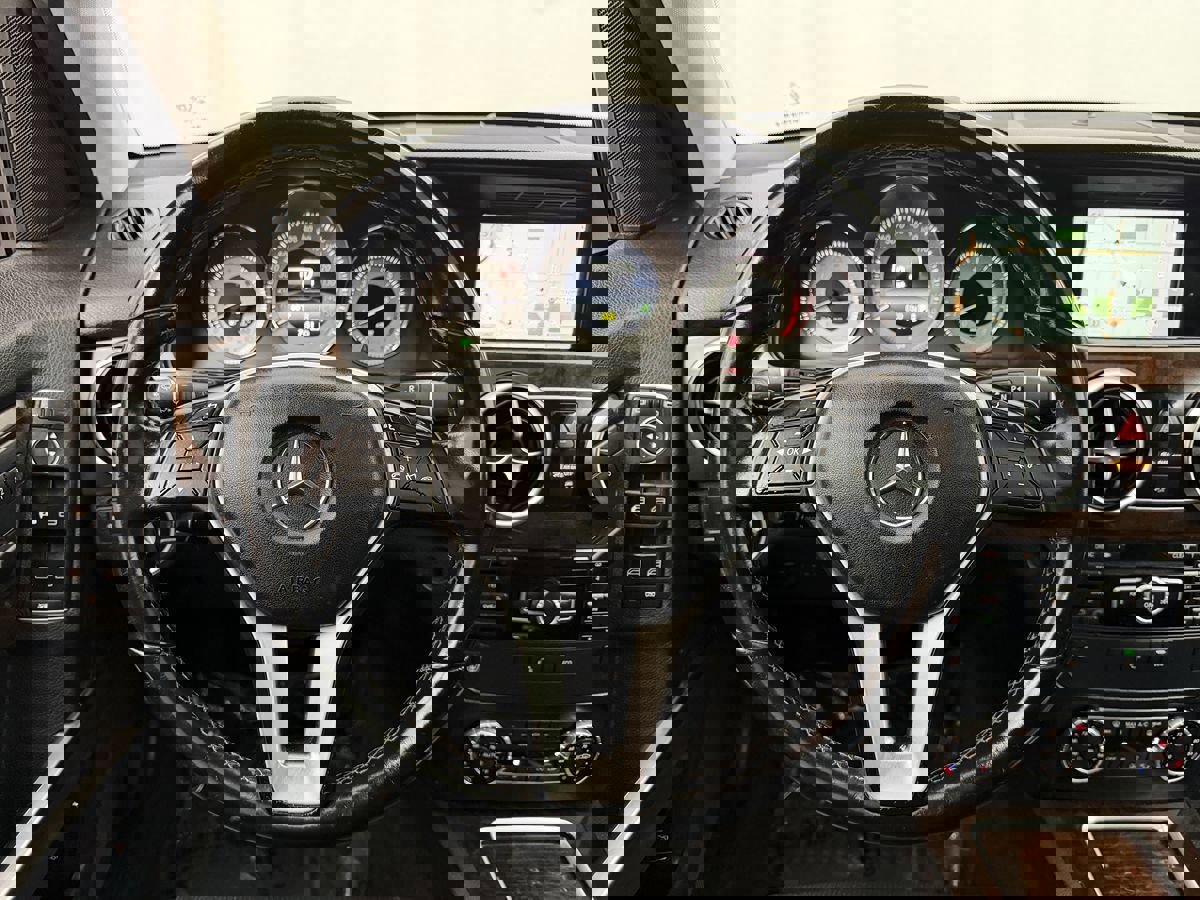 Used 2014 Mercedes-Benz GLK 350 4MATIC Premium image 9