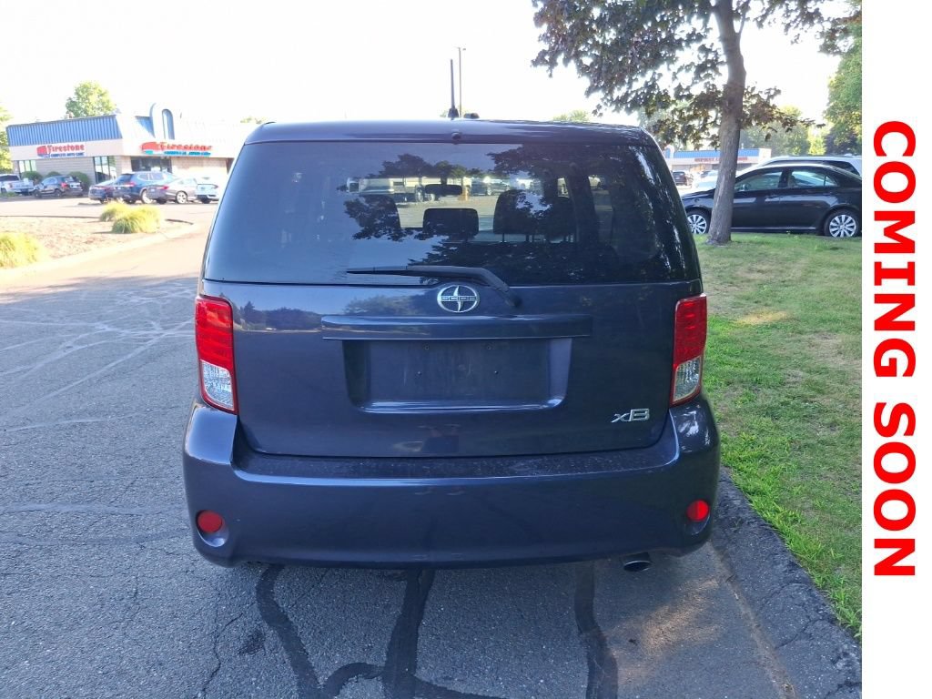 Used 2012 Scion xB FWD image 7