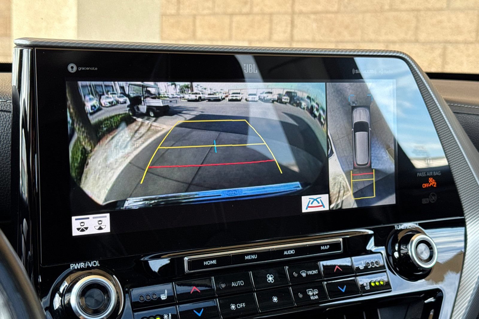 Used 2021 Toyota Highlander Platinum FWD image 21