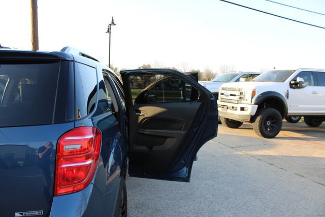 Used 2017 Chevrolet Equinox Premier w/ Enhanced Convenience Package AWD/4WD image 40