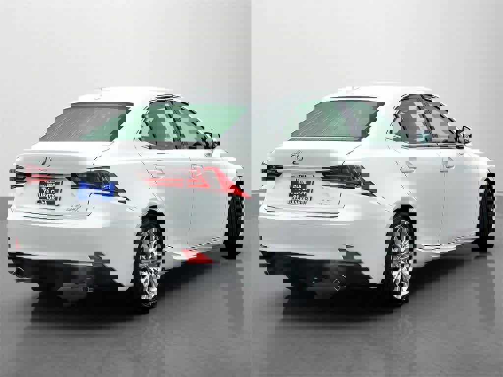 Used 2015 Lexus IS 250 image 6