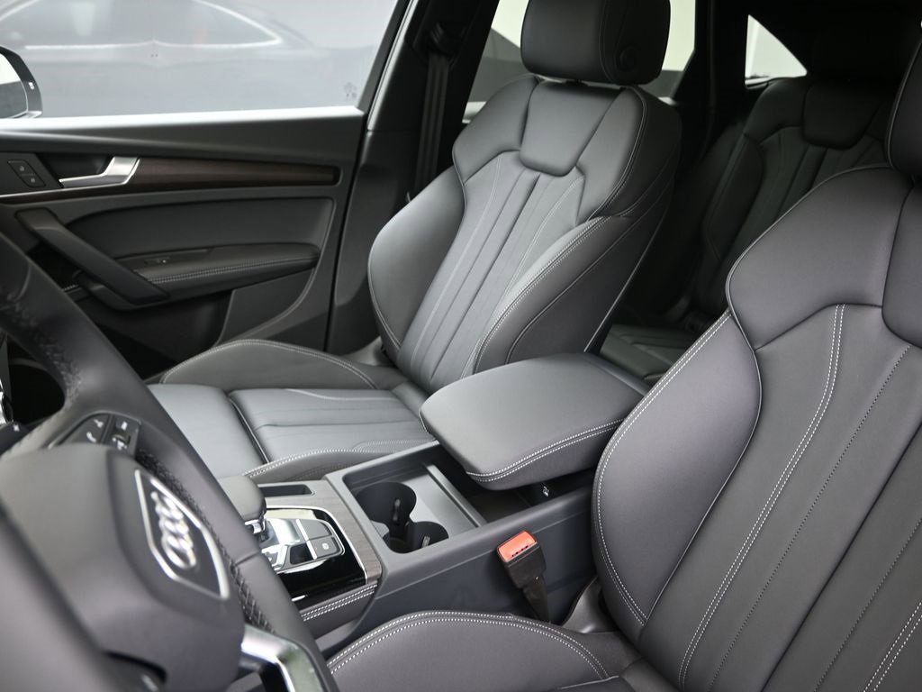 Certified 2025 Audi Q5 2.0T Premium Plus w/ Premium Plus Package image 23