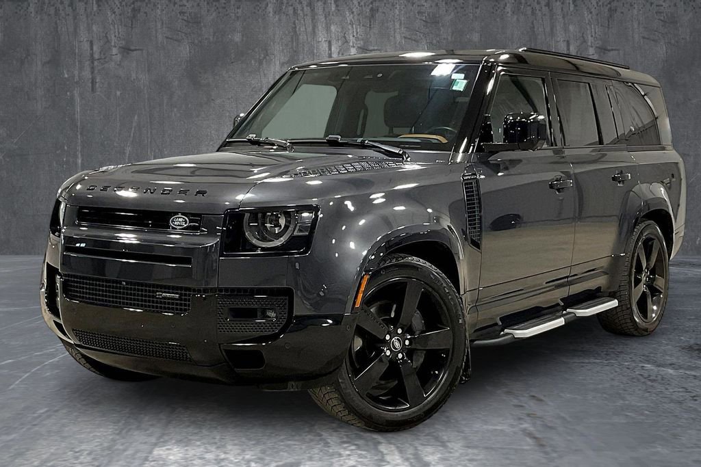 Used 2023 Land Rover Defender 130 X-Dynamic SE image 1