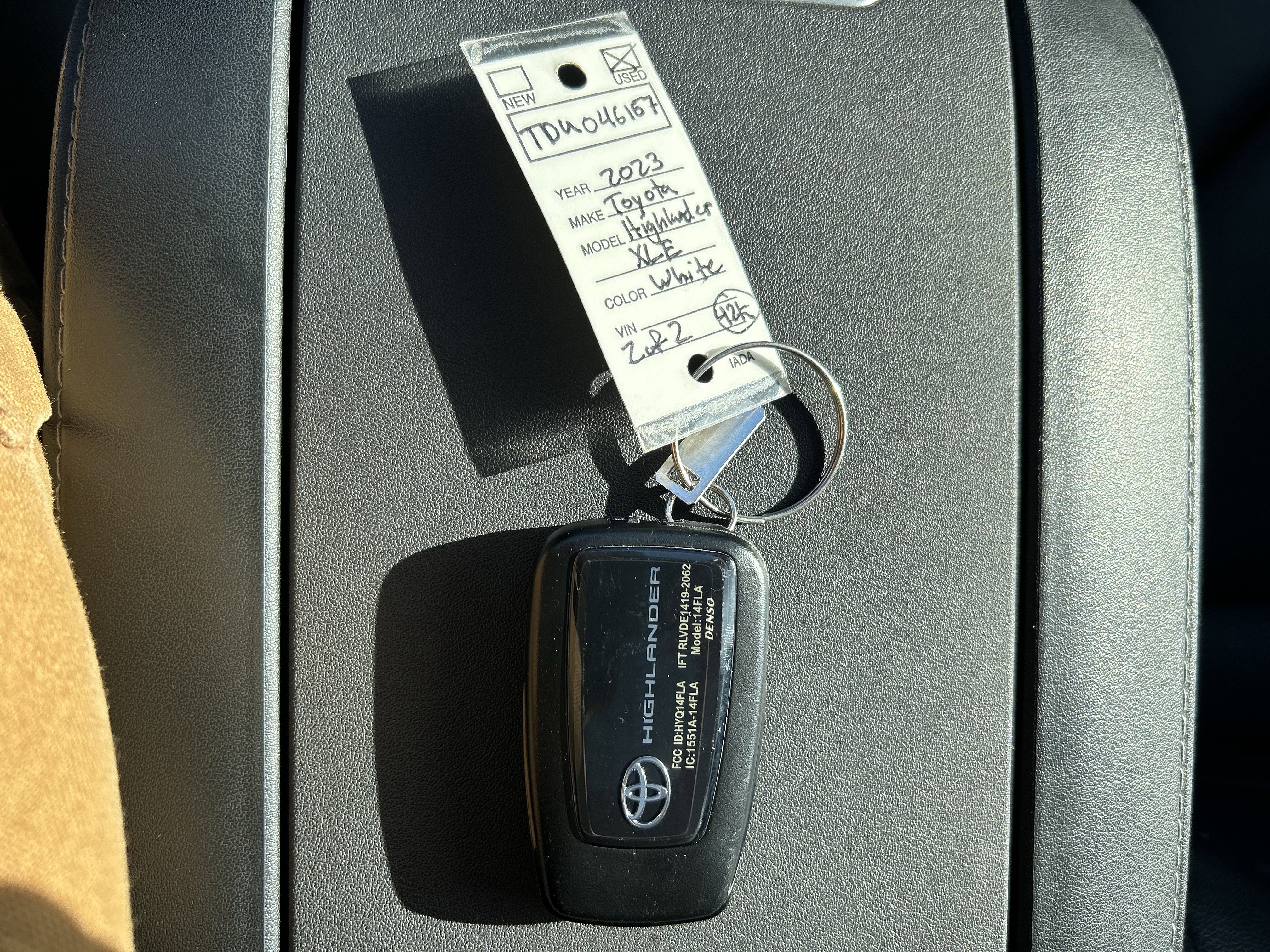 Certified 2023 Toyota Highlander XLE image 35