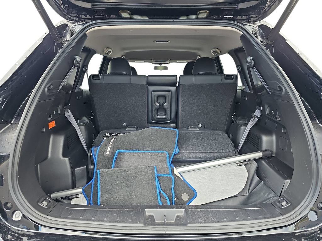 Used 2024 Mitsubishi Outlander 4WD Plug-In Hybrid image 29