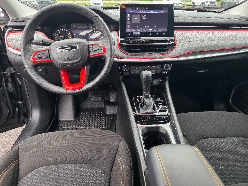 Used 2022 Jeep Compass Sport AWD/4WD image 16