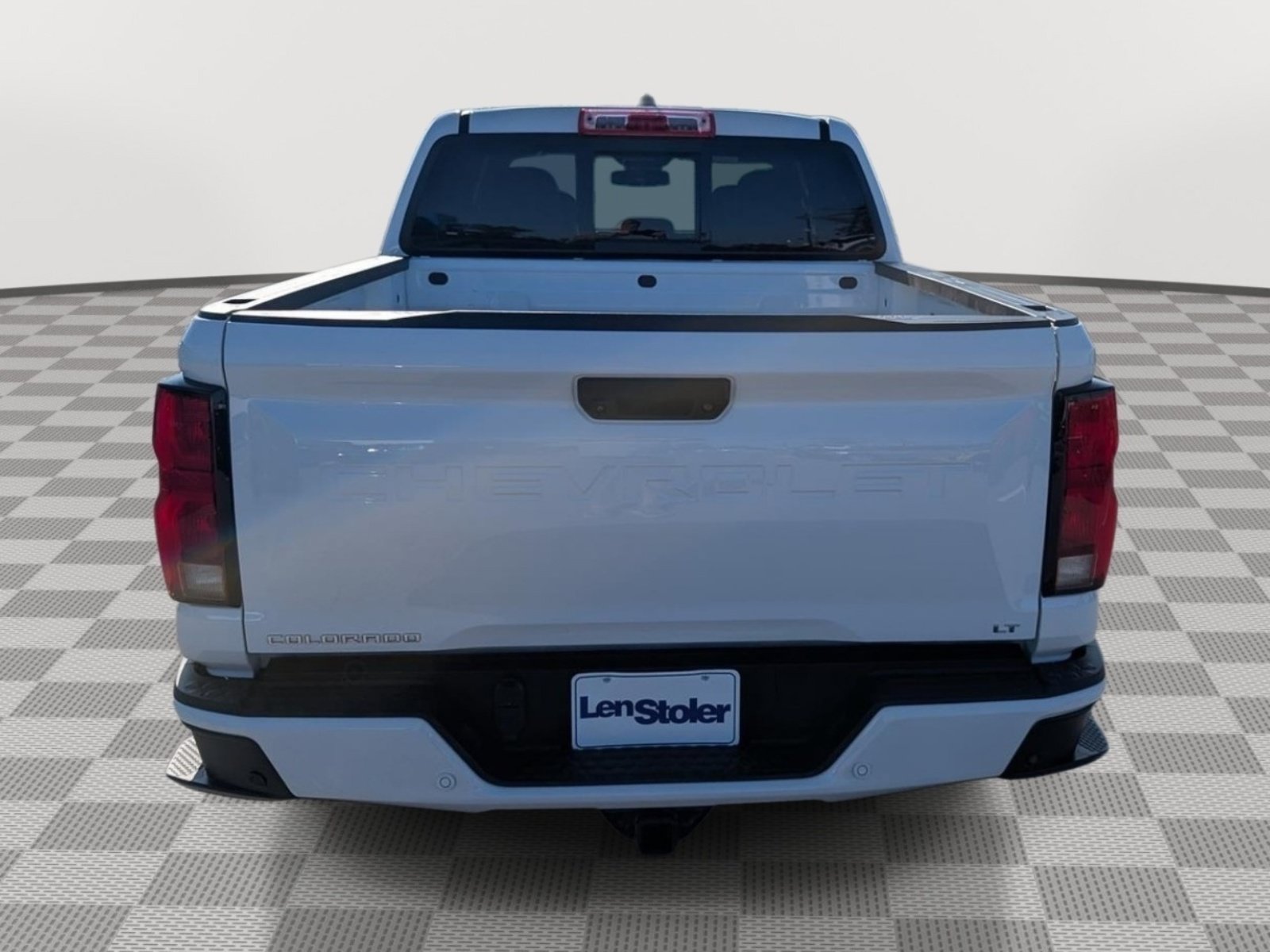 Used 2024 Chevrolet Colorado LT w/ LT Convenience Package III AWD/4WD image 4