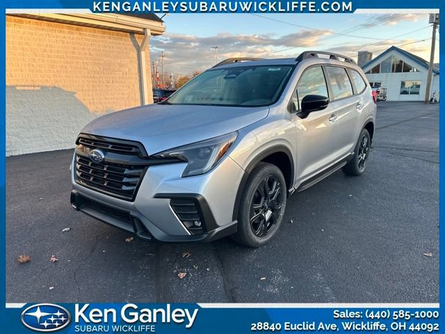 Used 2025 Subaru Ascent Onyx Edition image 4