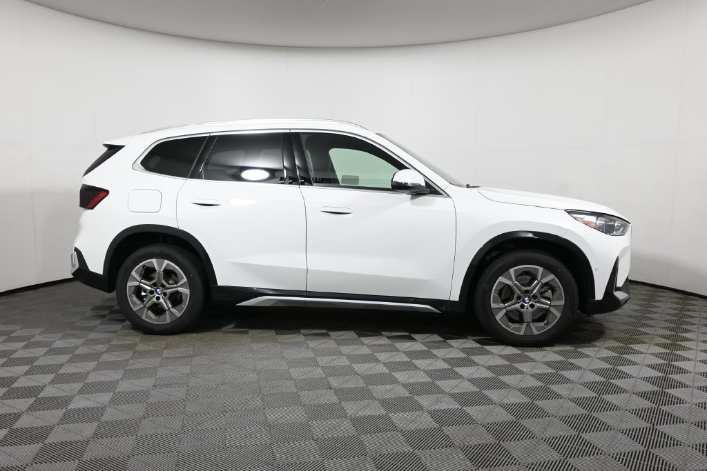 New 2026 BMW X1 xDrive28i w/ Convenience Package AWD/4WD image 8