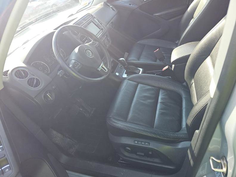 Used 2017 Volkswagen Tiguan Sport image 3