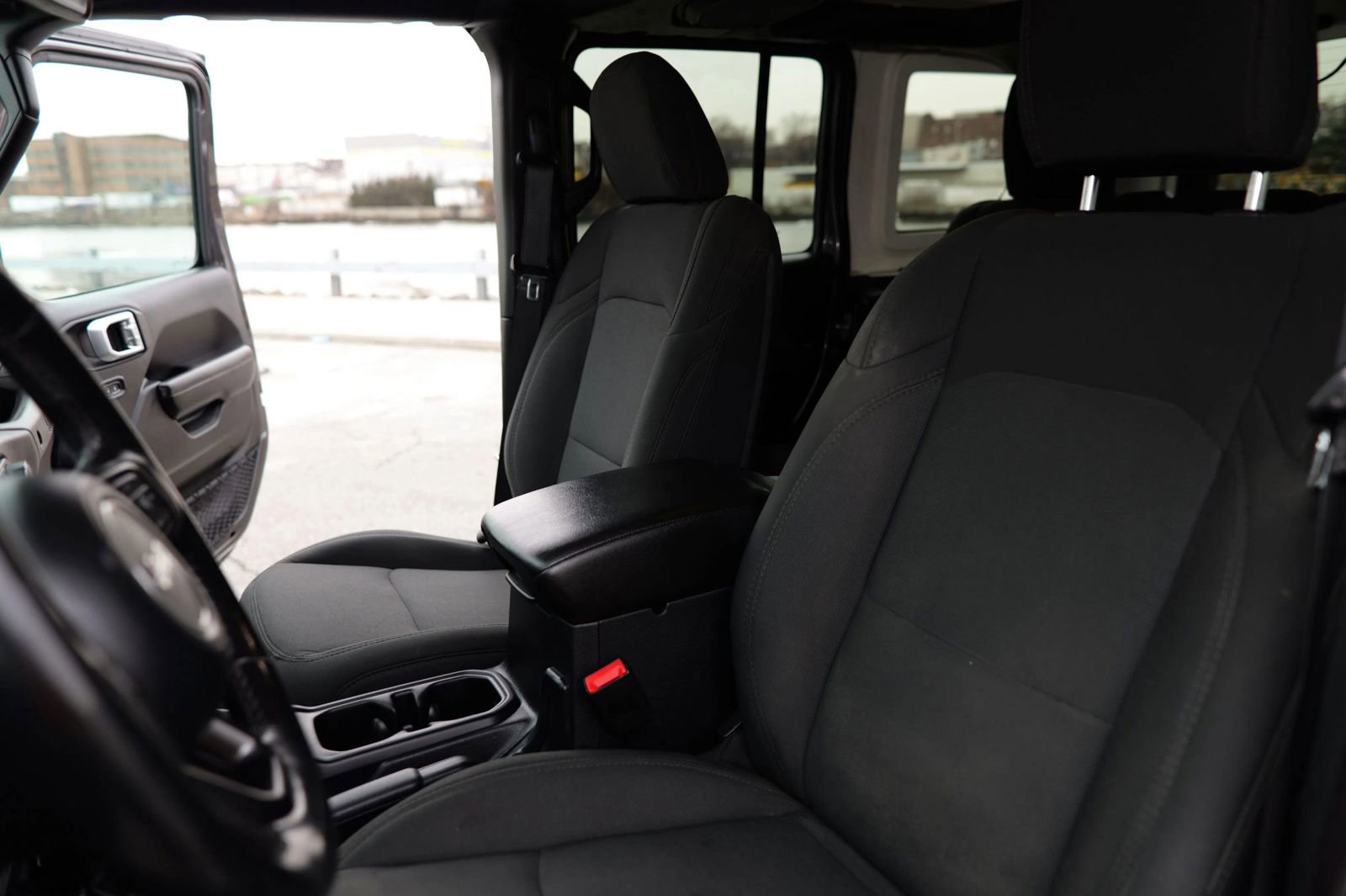 Used 2019 Jeep Wrangler Unlimited Sport S image 18