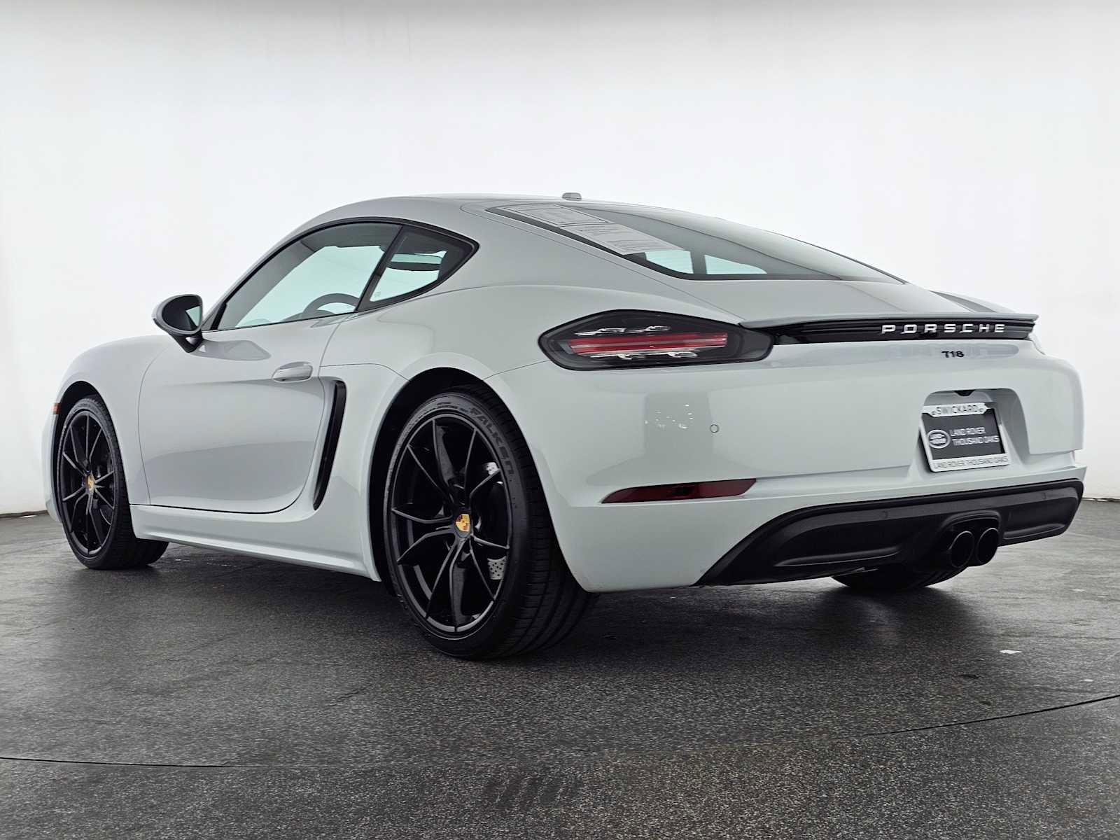 Used 2022 Porsche 718 Cayman w/ Premium Package image 3