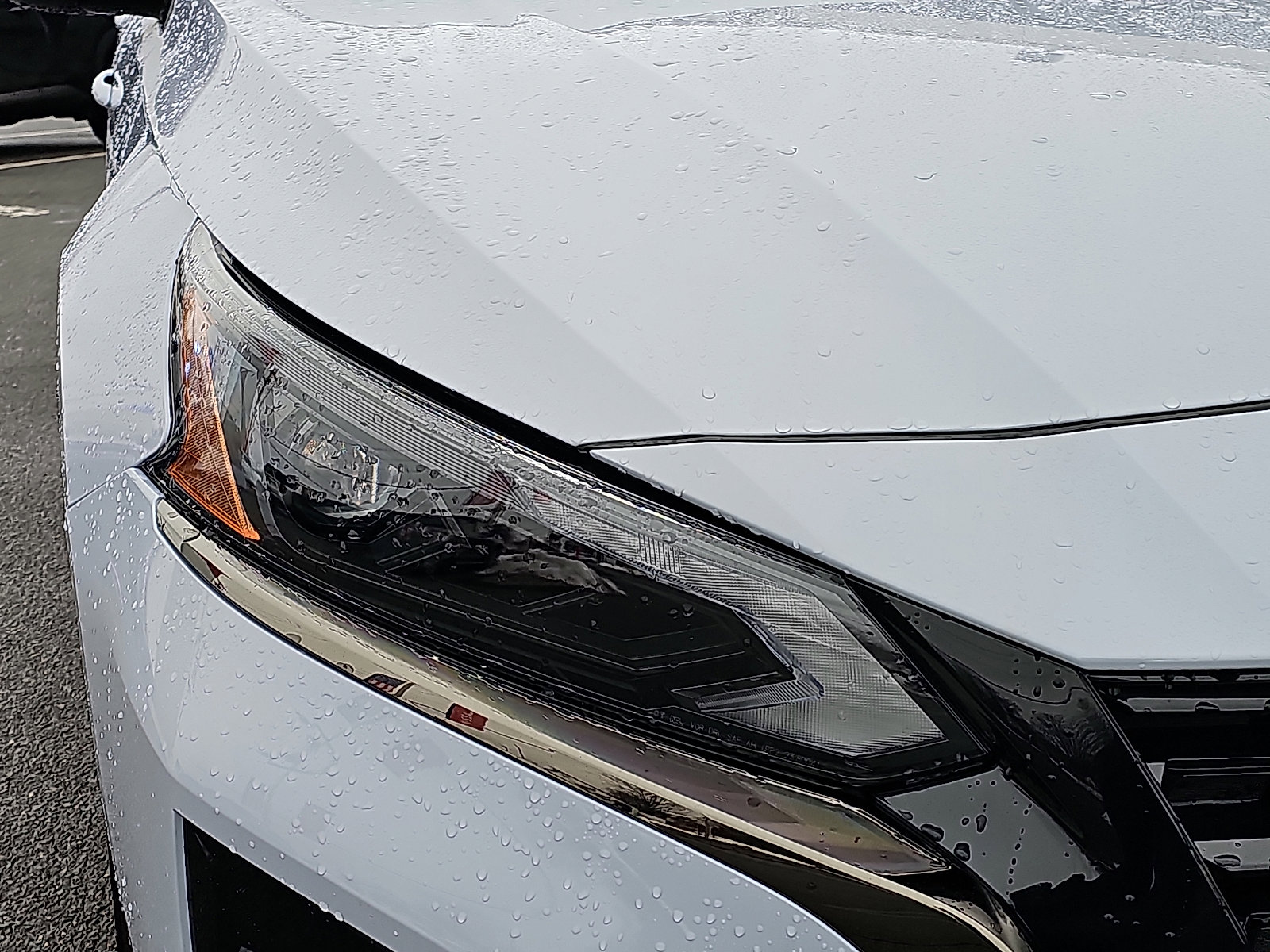 Used 2025 Nissan Altima 2.5 SR AWD/4WD image 9