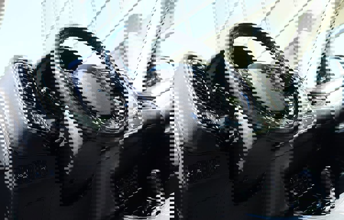 Used 2020 Mitsubishi Outlander SE image 43