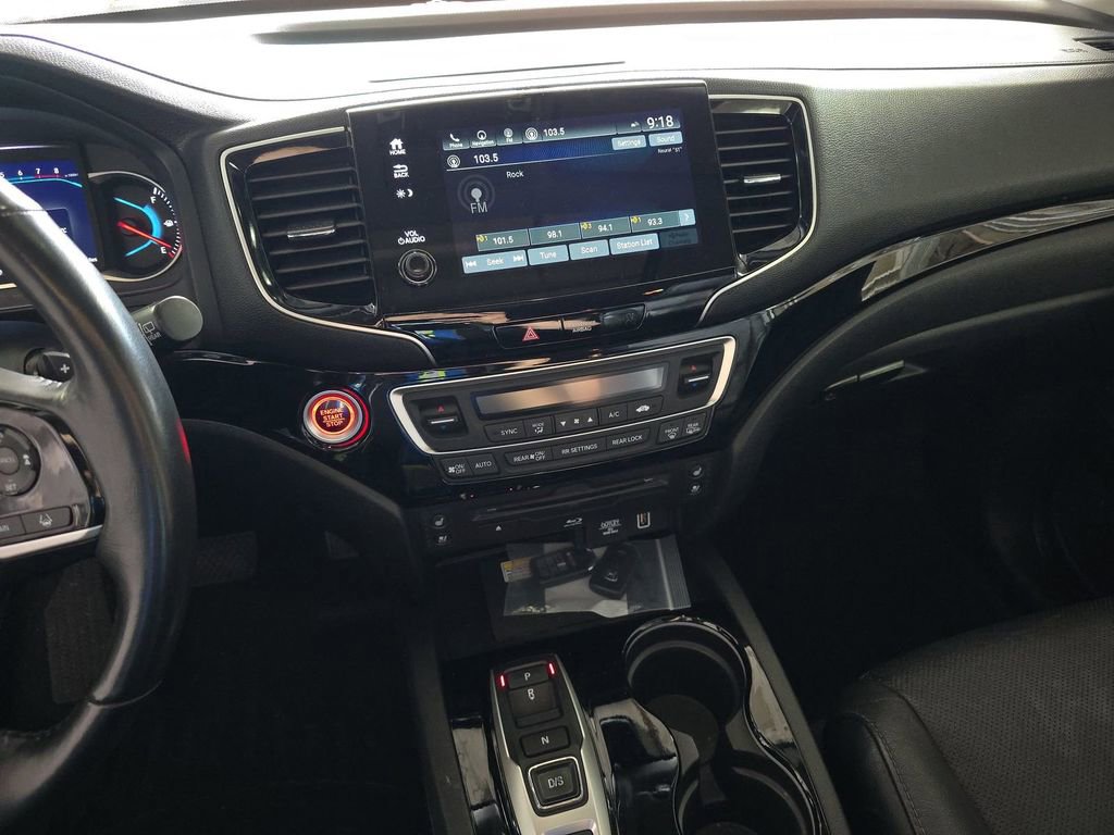 Used 2019 Honda Pilot Elite image 11