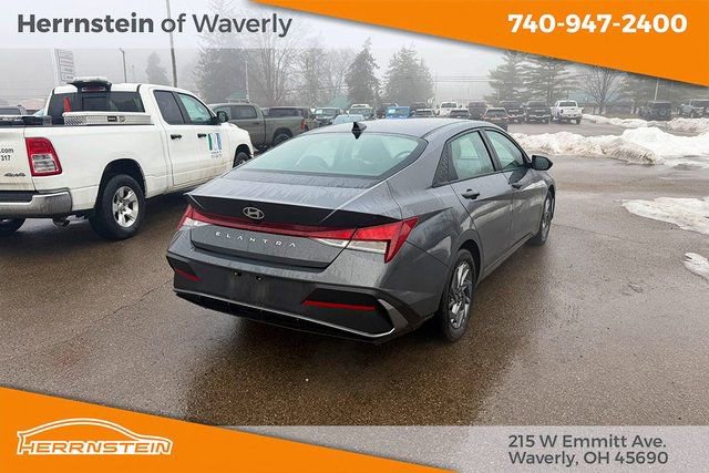 Used 2024 Hyundai Elantra SEL image 26