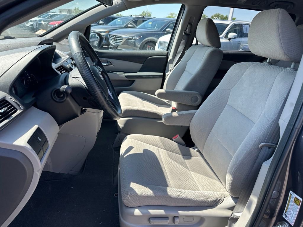 Used 2016 Honda Odyssey LX image 15