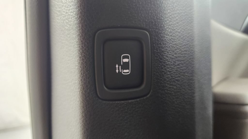New 2027 Kia Carnival FWD image 18