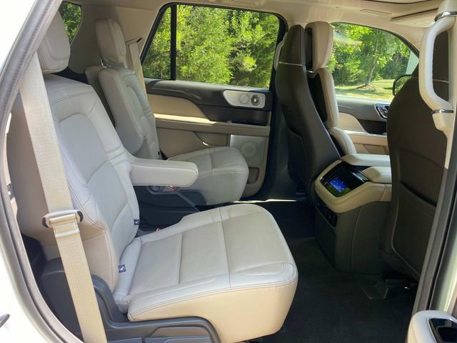 Used 2024 Lincoln Navigator Reserve AWD/4WD image 33