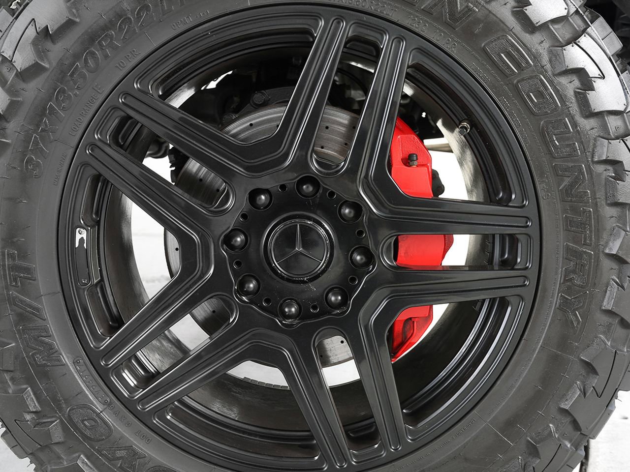 Used 2018 Mercedes-Benz G 550 Squared image 17