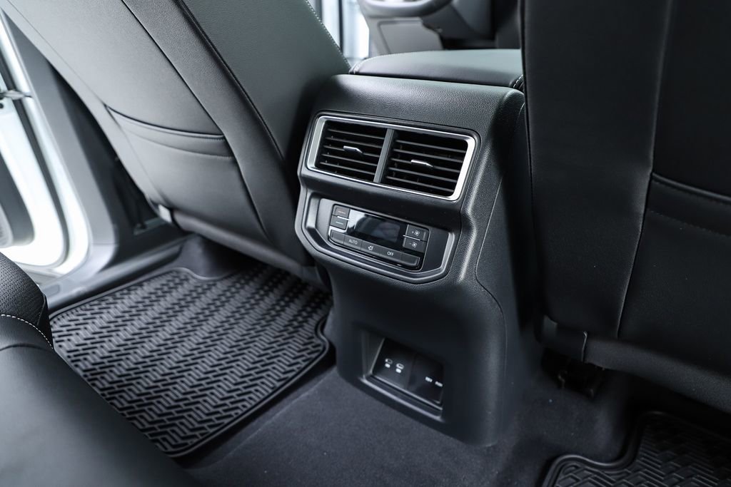 New 2026 Volkswagen Atlas SE image 39