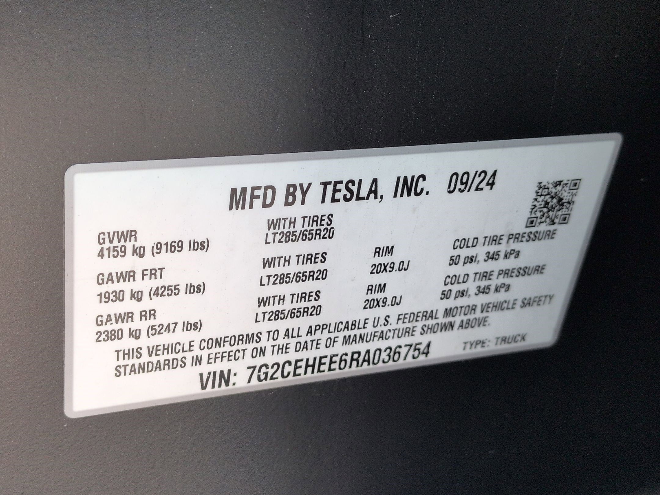 Used 2024 Tesla Cybertruck Cyberbeast AWD/4WD image 32