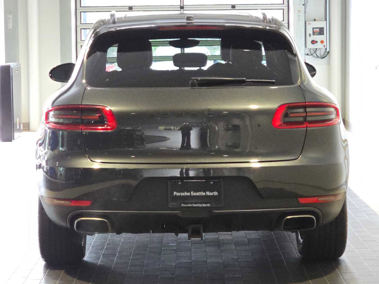 Used 2018 Porsche Macan image 4