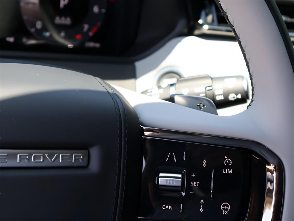 New 2026 Land Rover Range Rover Velar Dynamic SE image 33