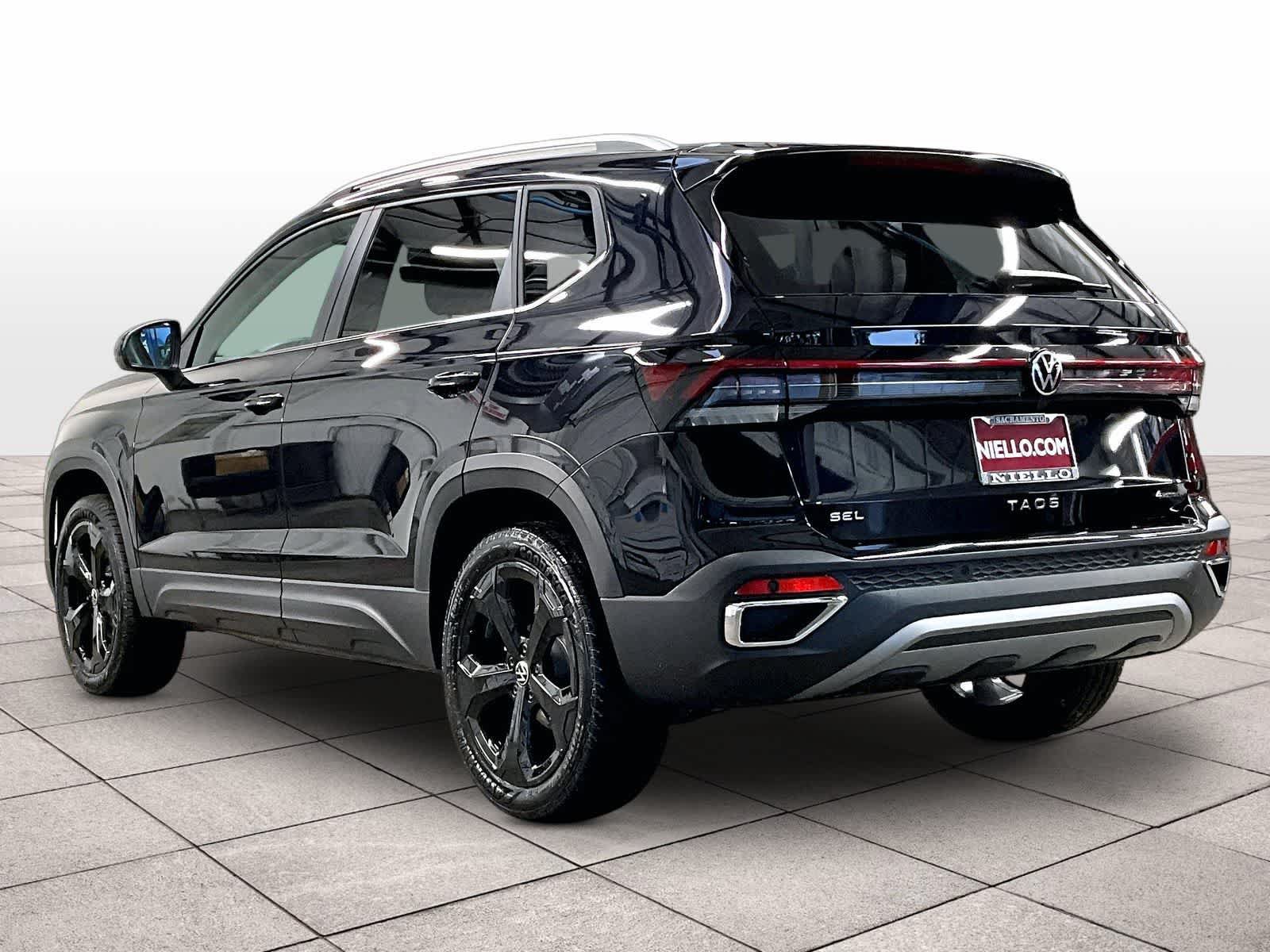 New 2026 Volkswagen Taos SEL AWD/4WD image 3