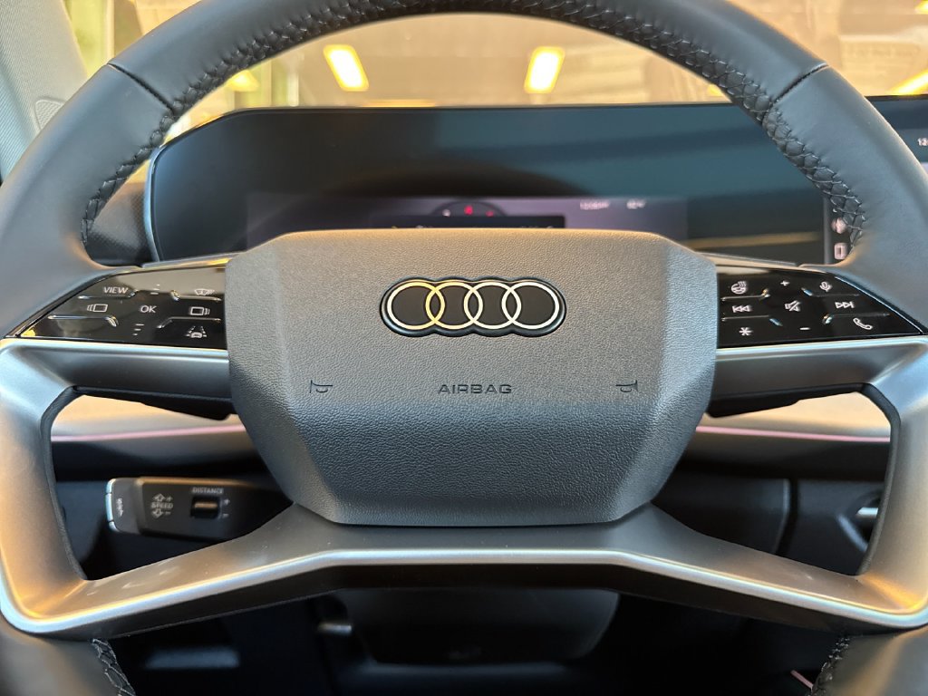 New 2026 Audi Q3 quattro 2.0T AWD/4WD image 23