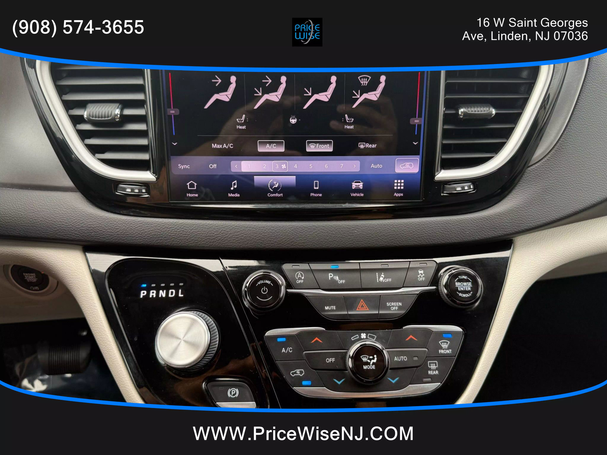 Used 2022 Chrysler Pacifica Touring-L image 16