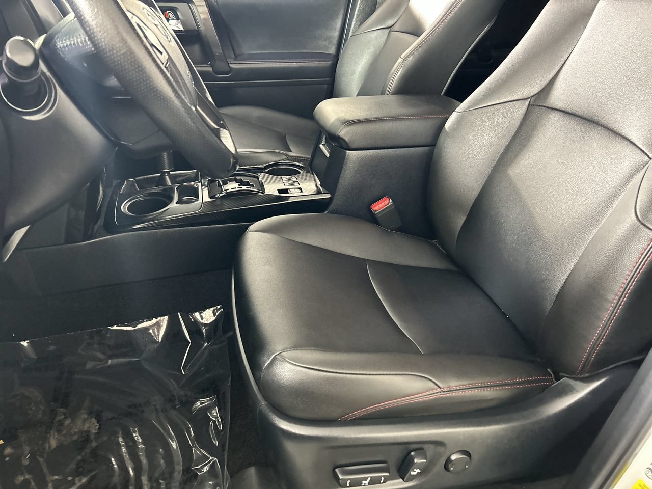 Used 2024 Toyota 4Runner TRD Off-Road Premium w/ Moonroof Package AWD/4WD image 21