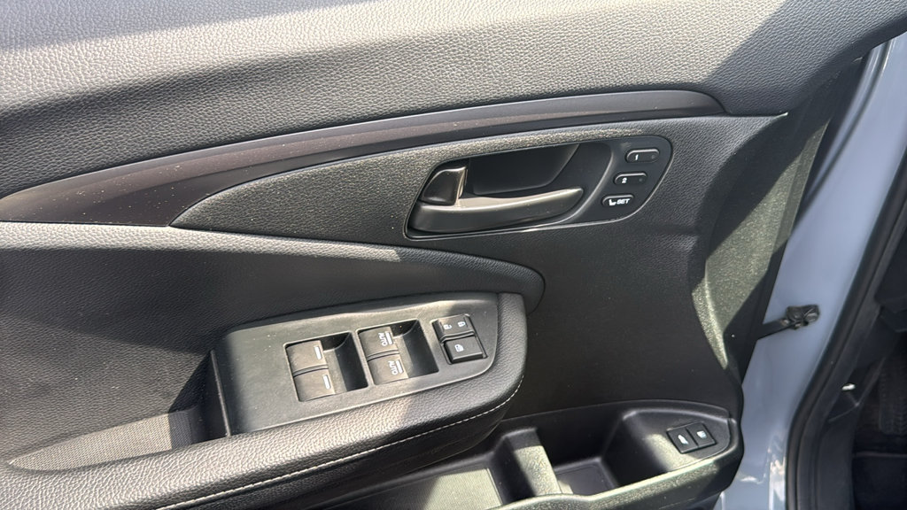 Used 2023 Honda Passport EX-L image 14