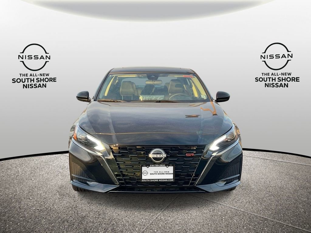 New 2025 Nissan Altima 2.5 SR w/ SR Premium Package AWD/4WD image 2