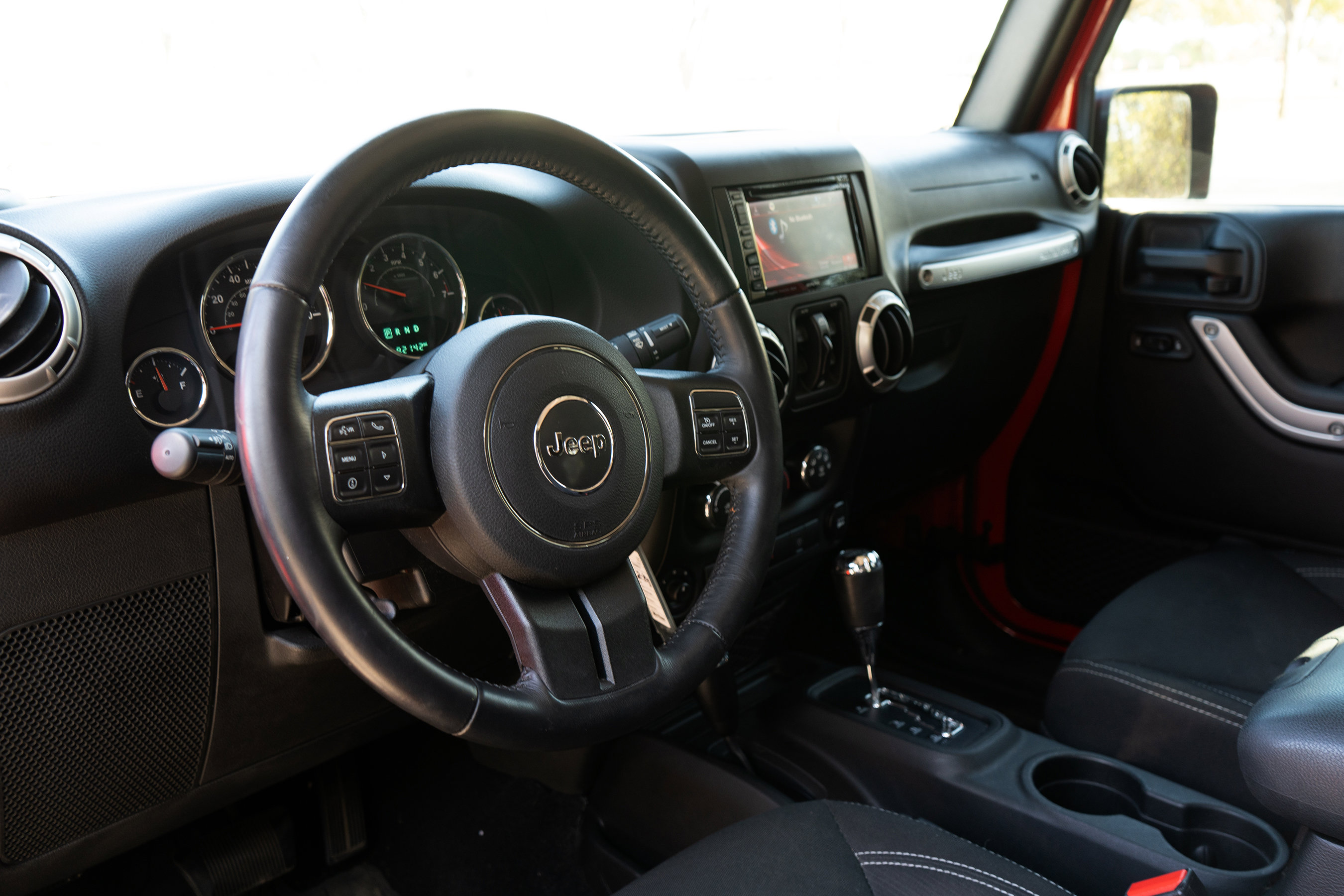 Used 2017 Jeep Wrangler Unlimited Sahara w/ Max Tow Package image 19