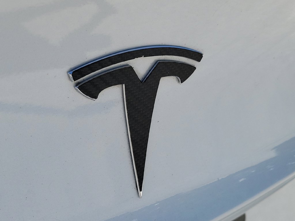 Used 2020 Tesla Model 3 Long Range AWD/4WD image 12