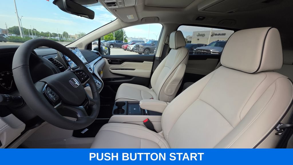 New 2026 Honda Odyssey Touring image 11