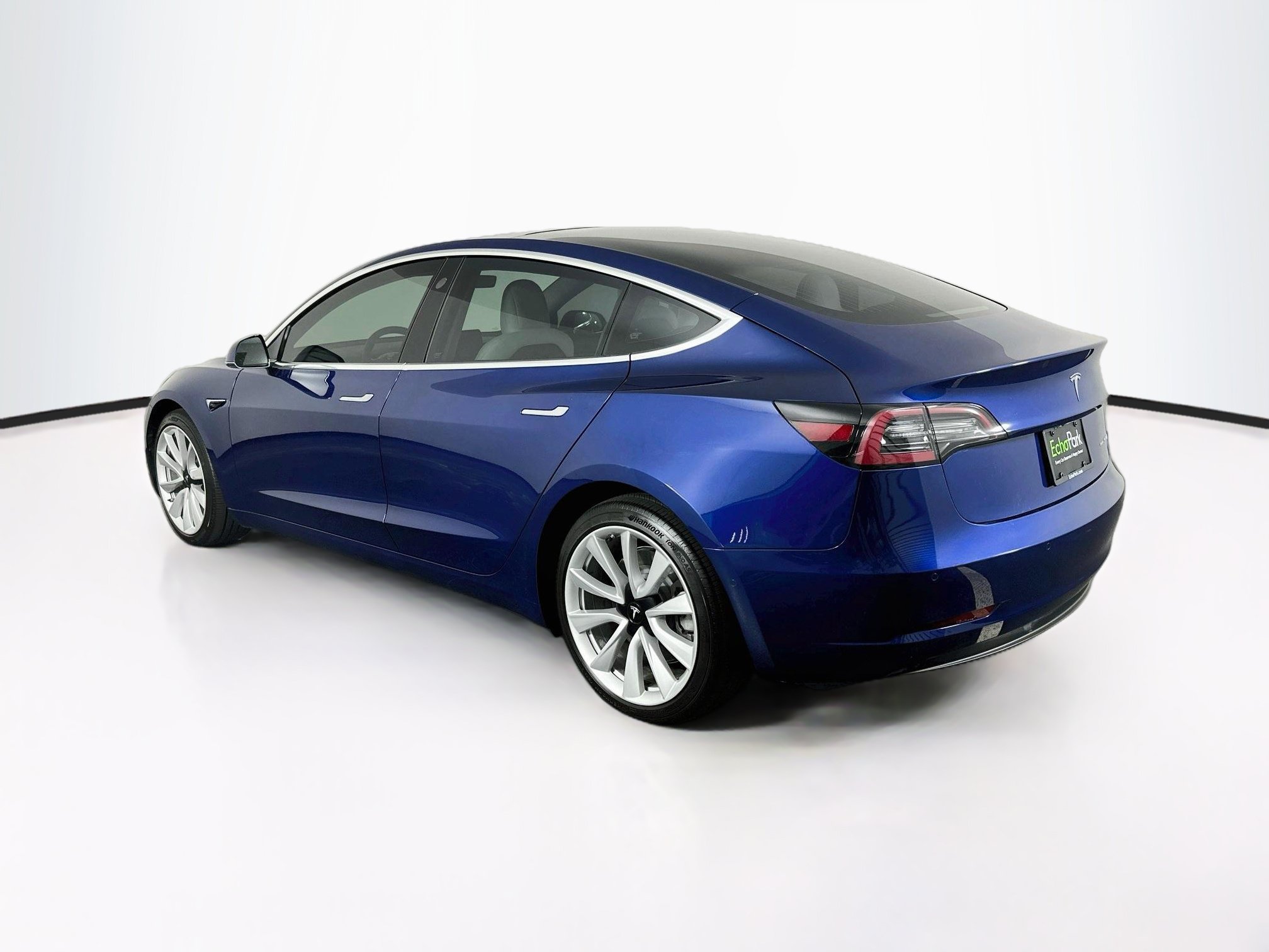 Used 2020 Tesla Model 3 Long Range AWD/4WD image 5